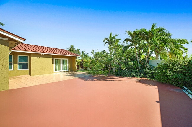 property at 4548 SW 28th Way