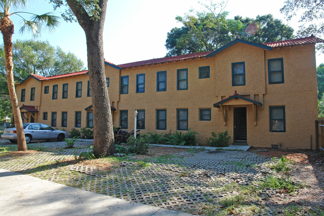 Spiegel Apartments in Sarasota, FL - Foto de edificio