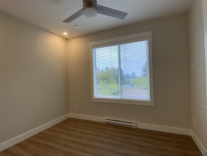 175 Weld St in Parksville, BC - Building Photo - Building Photo
