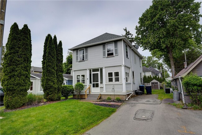 35 Delta Terrace in Irondequoit, NY - Building Photo - Building Photo