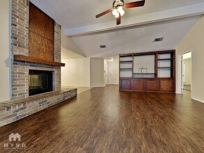 16754 Manowar Ln in Friendswood, TX - Building Photo - Building Photo