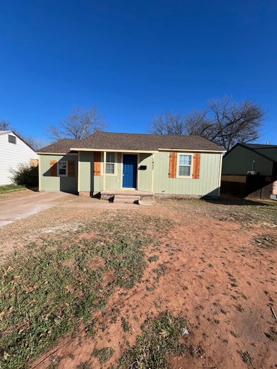 6425 Central Park Blvd in Abilene, TX - Building Photo