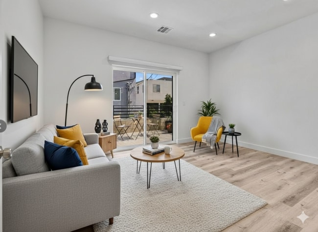 4643 W 18th St in Los Angeles, CA - Building Photo - Building Photo