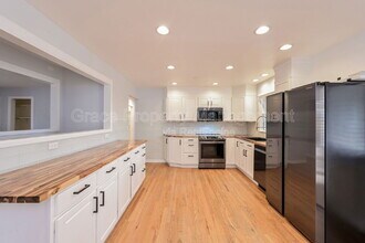 6186 S Southwood Dr in Centennial, CO - Building Photo - Building Photo