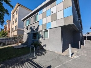 1332 Gordon St in Los Angeles, CA - Building Photo - Building Photo