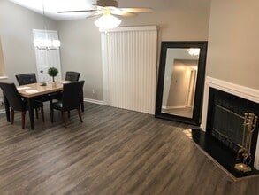 1733 Redbird Cove in St. Louis, MO - Building Photo - Building Photo