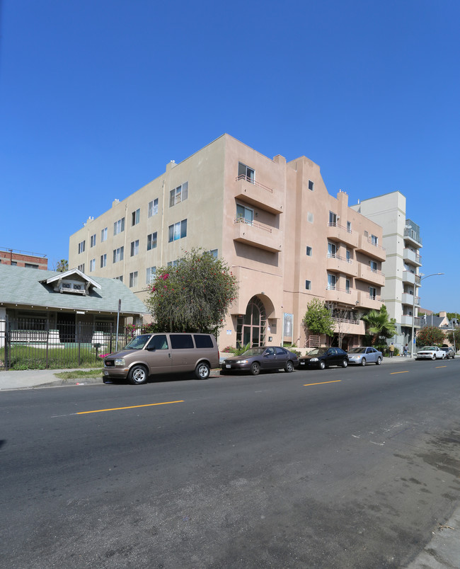 825 S HARVARD BL in Los Angeles, CA - Building Photo - Building Photo