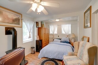 429 W Lawrence St in Albany, NY - Building Photo - Building Photo