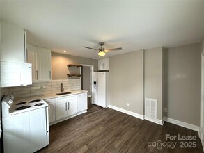 707 Grandin Rd in Charlotte, NC - Building Photo - Building Photo