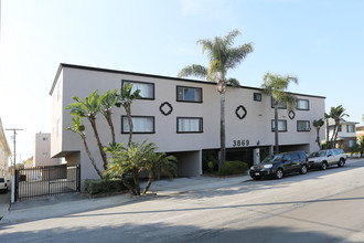 3869 Tilden Ave in Culver City, CA - Foto de edificio - Building Photo