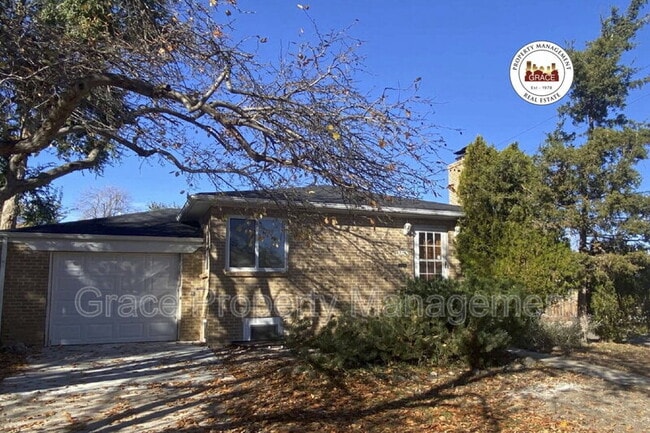 property at 745 N Fairfax St