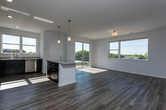 Midtown Reserve Apartments in Madison, WI - Foto de edificio - Interior Photo