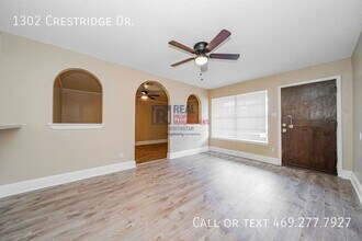 1302 Crestridge Dr in Mesquite, TX - Building Photo - Building Photo
