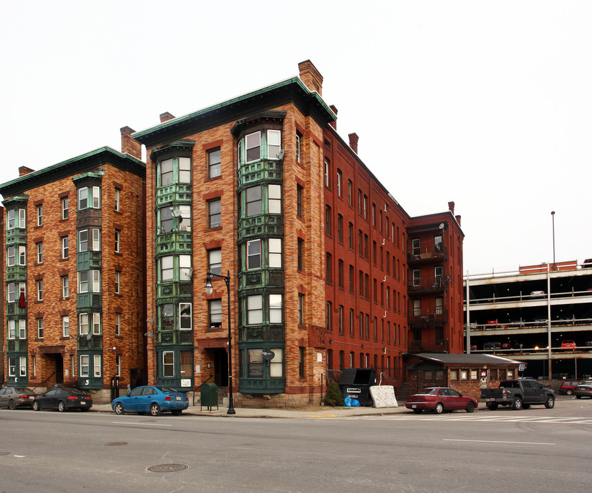 Vendome Apartments in Worcester, MA - Building Photo