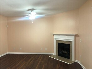 1938 Dilcrest Dr in Duluth, GA - Building Photo - Building Photo