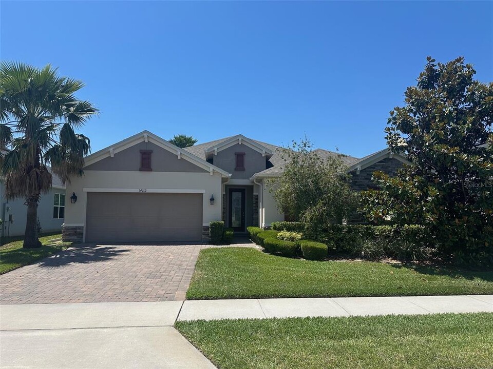 14212 Sunridge Blvd in Winter Garden, FL - Foto de edificio