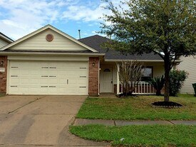 19746 Cozy Cabbin Dr in Katy, TX - Building Photo