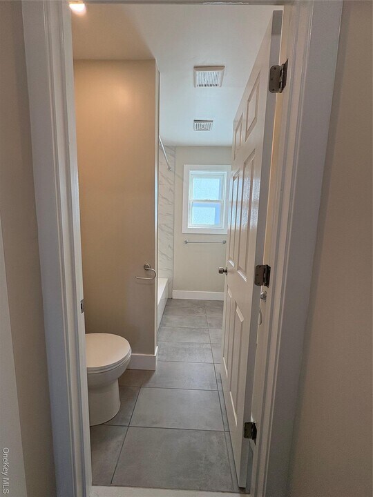 579 Main St in Poughkeepsie, NY - Building Photo