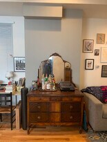 1116 N Hermitage Ave, Unit 1R in Chicago, IL - Building Photo