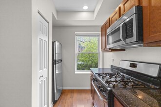 7717 N Marshfield Ave, Unit 3 in Chicago, IL - Building Photo - Building Photo