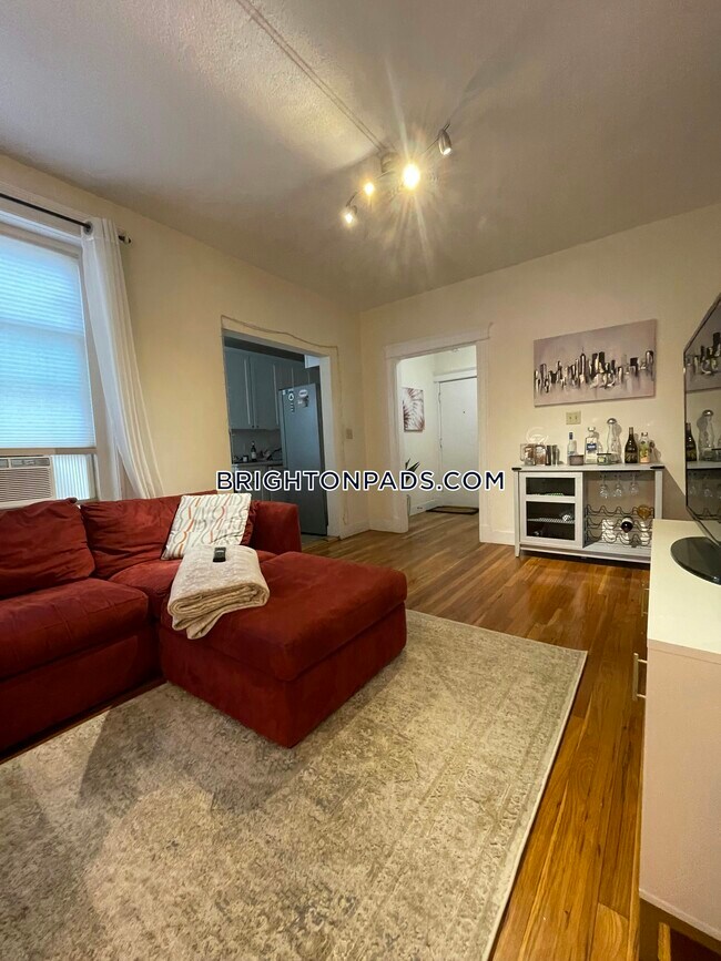 1645 Commonwealth Ave