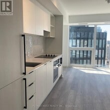 82-3082 Dalhousie St in Toronto, ON - Building Photo - Building Photo