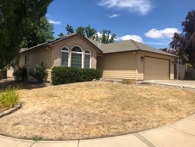 property at 2937 Farmington Ave