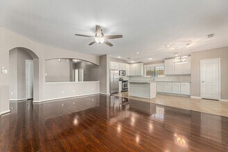 520 Cedar Branch Dr in League City, TX - Building Photo - Building Photo