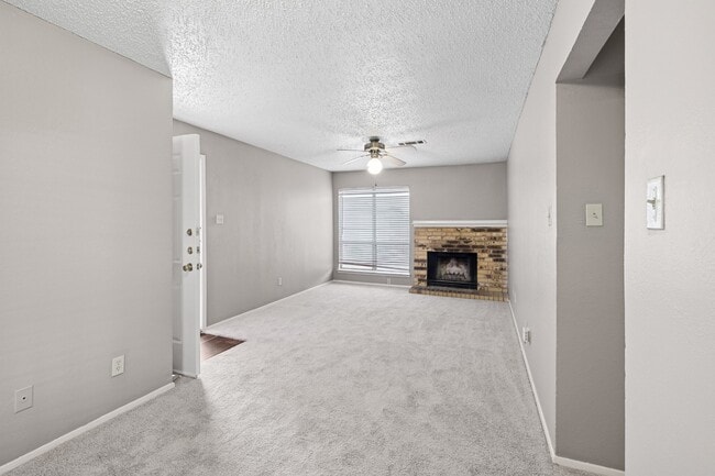 Heritage Square in Waco, TX - Foto de edificio - Building Photo