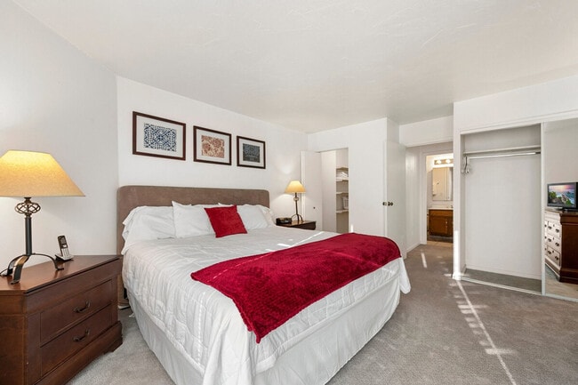 1675 Larimer St in Denver, CO - Building Photo - Building Photo