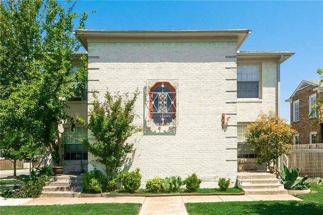 641 Winston St-Unit -4 in Dallas, TX - Building Photo - Building Photo