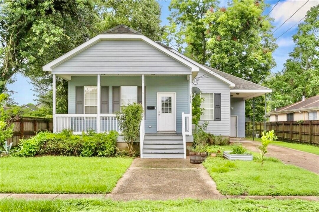 2424 Lavender St in New Orleans, LA - Foto de edificio