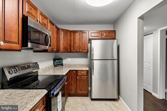 25 S Church Rd in Maple Shade, NJ - Building Photo - Building Photo