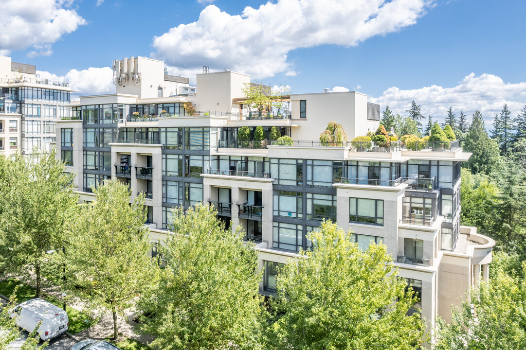 One University Crescent in Burnaby, BC - Building Photo