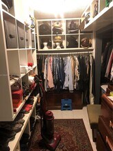 877 NE 195th St in North Miami Beach, FL - Building Photo - Building Photo