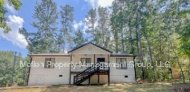 property at 7155 Pineneedle Dr SW
