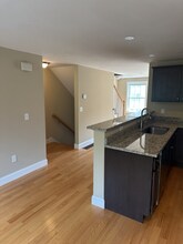 0 Cardigan Ct in Tilton, NH - Foto de edificio - Building Photo