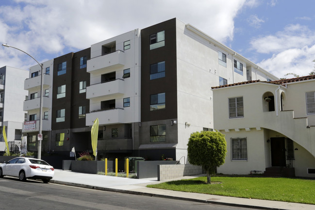 5030 Rosewood Apartments in Los Angeles, CA - Building Photo - Building Photo