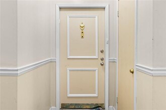 6851 Roswell Rd in Sandy Springs, GA - Building Photo - Building Photo