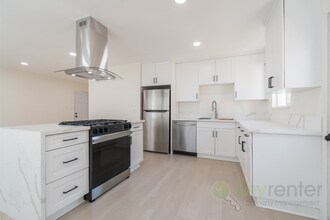 155 Johnston Ln in San Marcos, CA - Building Photo - Building Photo