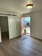 287 W Mission Ave, Unit A in Ventura, CA - Building Photo - Building Photo