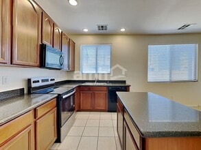 15139 N 173rd Ln in Surprise, AZ - Building Photo - Building Photo