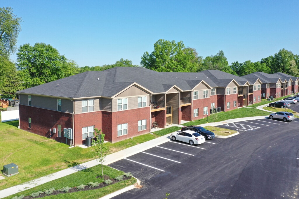 Finish Line Apartments in Louisville, KY