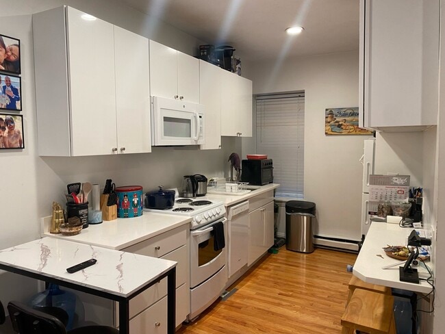 57 Westland Ave, Unit 5 in Boston, MA - Foto de edificio - Building Photo