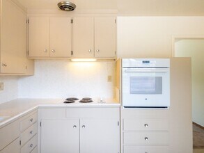 36 Ross Ave in San Anselmo, CA - Building Photo - Building Photo