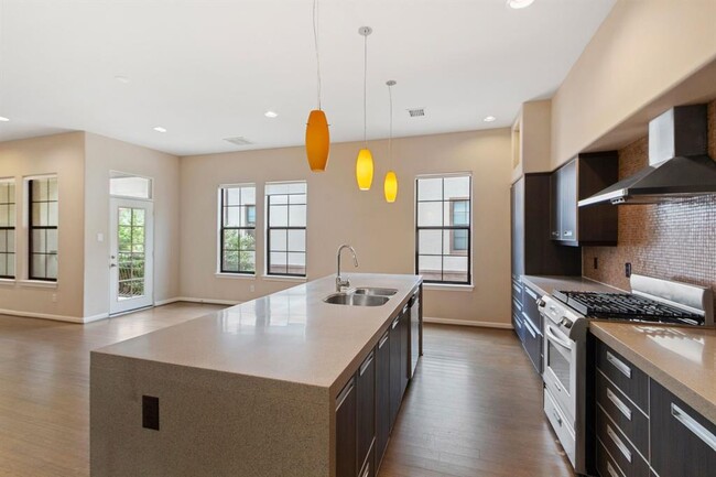 property at 3943 Gibson St