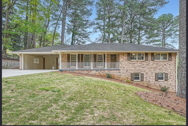 property at 4089 Menlo Dr