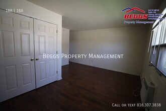 237 Bonaire St in Liberty, MO - Building Photo - Building Photo