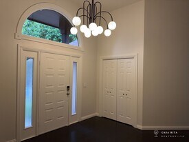 Executive Furnished 3BR Near Walmart HQ in Bentonville, AR - Building Photo