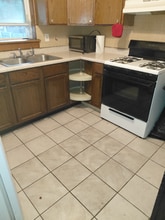 7612 S Artesian Ave in Chicago, IL - Foto de edificio - Building Photo